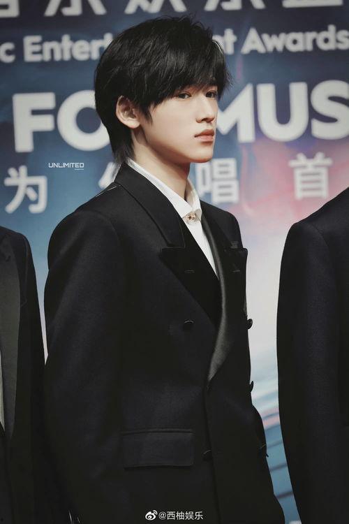 宋亚轩最新综艺爆料视频,揭秘偶像背后的真实生活  第3张